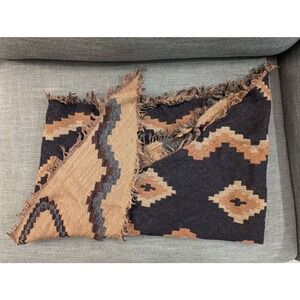 Aritzia Triangle Blanket Scarf 100% Wool